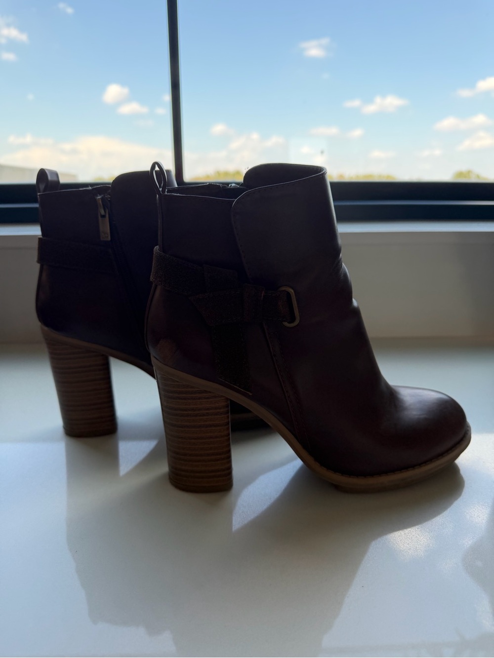 Women's Brown Leather Block-Heel Ankle Booties